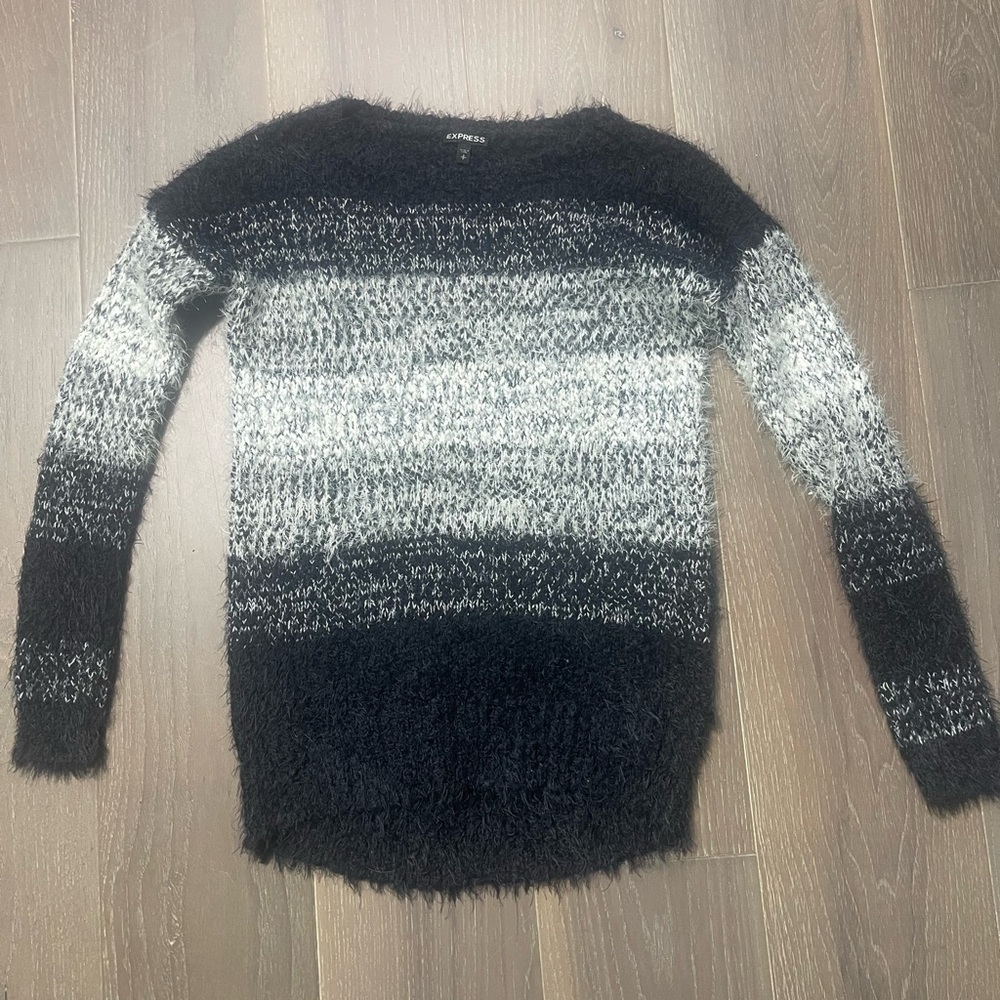 Express sweater. Pre loved. Size small